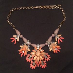 Stunning Statement Necklace!